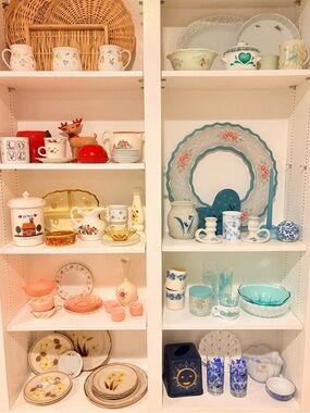 Shop CLEAN OUT ✨🪩🌛🌸🌞🌷